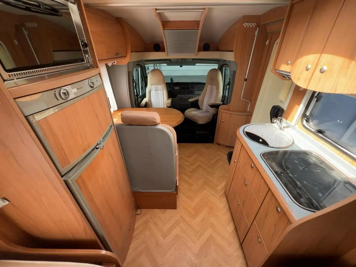 BUERSTNER Delfin Performance T 700 - Ansicht 8